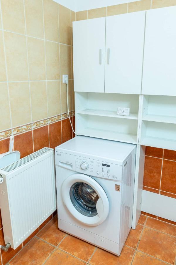 Laszlo Apartman - Hajduszoboszlo Exterior photo