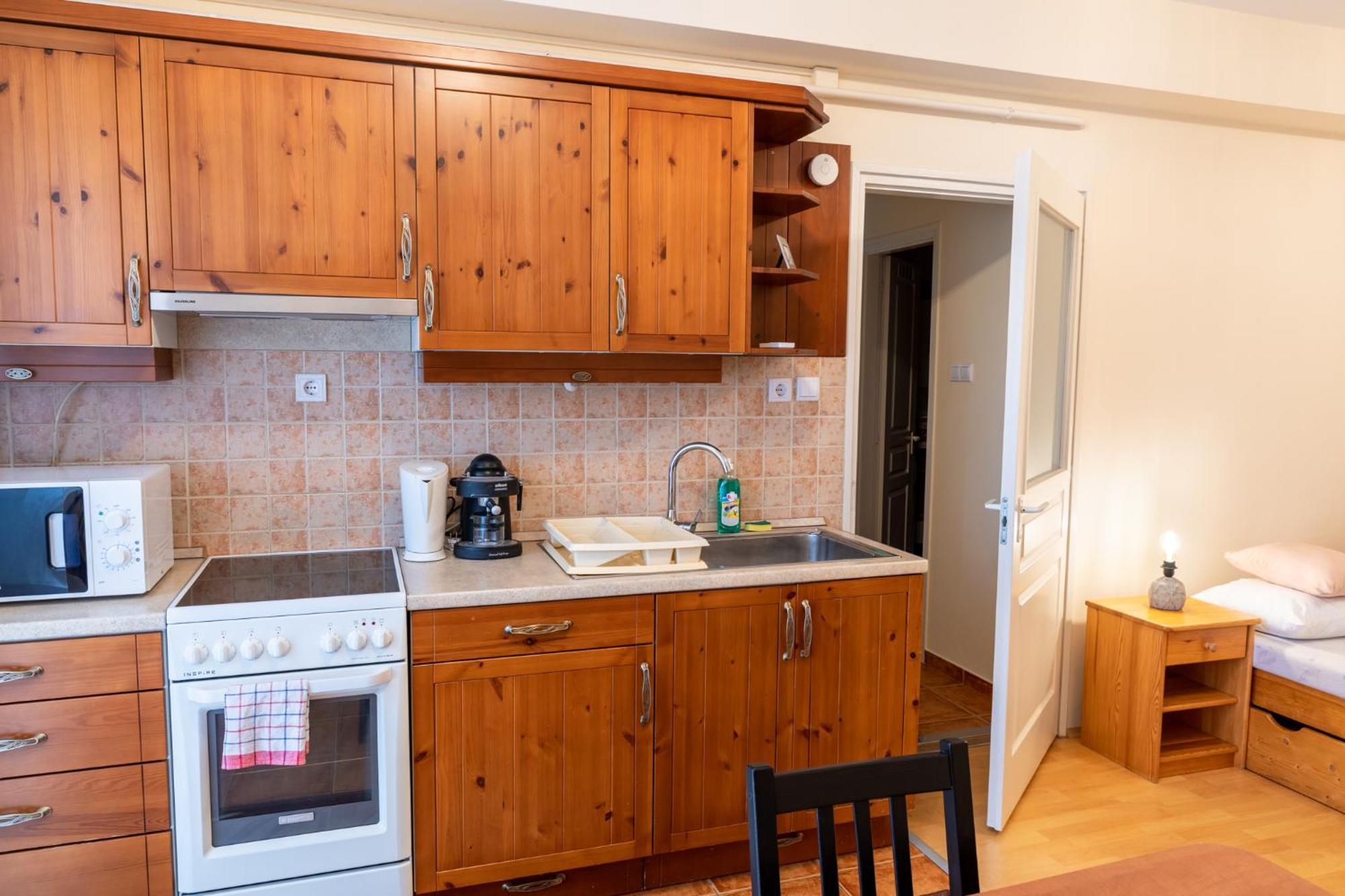 Laszlo Apartman - Hajduszoboszlo Exterior photo